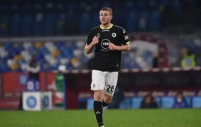  斯佩齐亚小将创队史纪录，最年轻进球者诞生